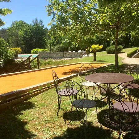 Les Trois Collines Panzió